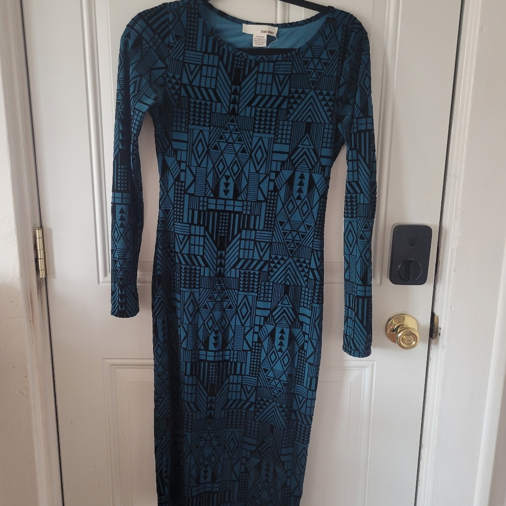 Bodycon dress with velvet detailing